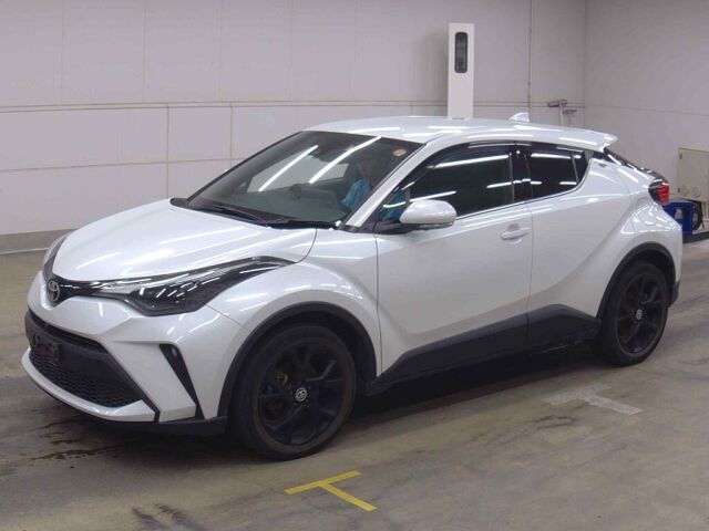 2023 Toyota C-HR G-T Modonero Safe+3 4WD auction photo 4