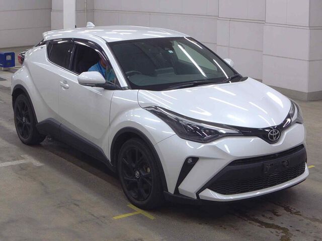 Japan Auction Vehicles 8 2023 Toyota C-HR G-T Modonero Safe+3 4WD auction photo