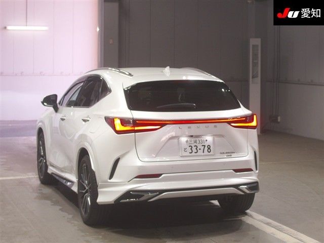 2021 Lexus NX NX450h+ バージョンL auction photo 2