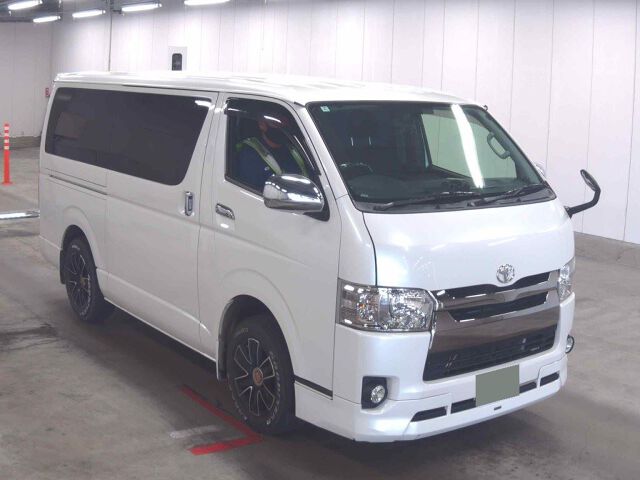 2016 Toyota Hiace L Super GL Dark 4WD Japan auction vehicle