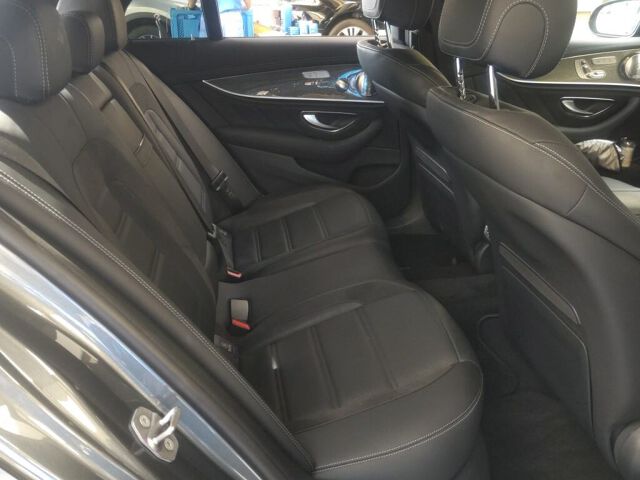 2017 Mercedes-Benz E-Class E43 4MATIC 4WD auction photo 6