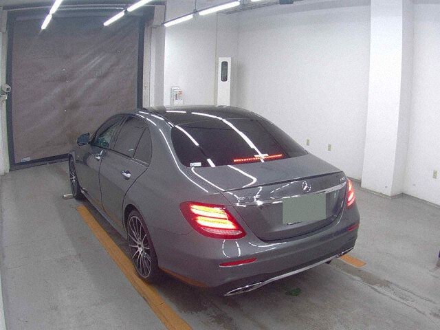 2017 Mercedes-Benz E-Class E43 4MATIC 4WD auction photo 2