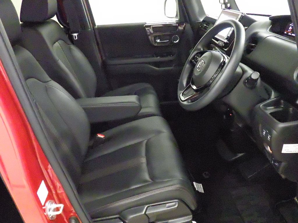 2021 Honda N-BOX カスタムL auction photo 6