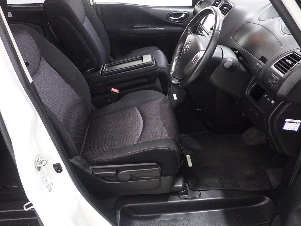 2013 Nissan Serena ハイウェイスターSハイブリッドVセレクション auction photo 6