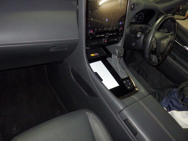 2025 Toyota Alphard Z auction photo 3