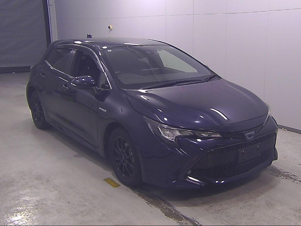 2022 Toyota Corolla Sport Hybrid G Japan auction vehicle
