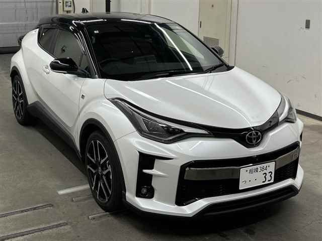Japan Auction Vehicles 10 2023 Toyota C-HR S-T GRスポーツ auction photo