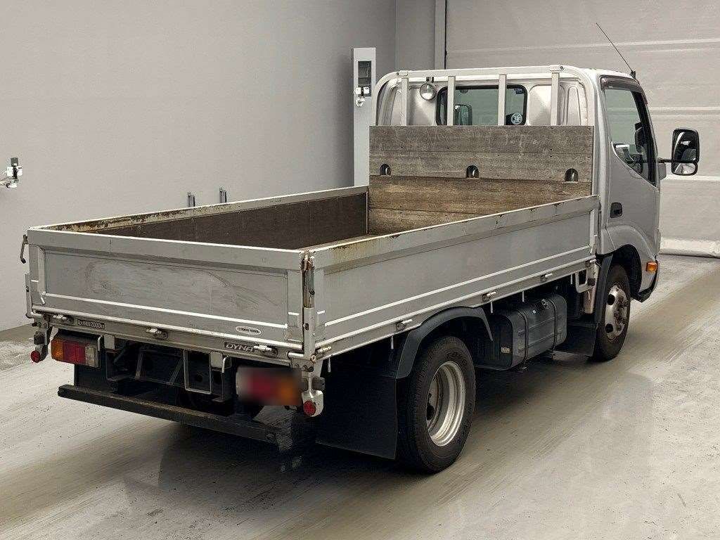 2019 Toyota Dyna auction photo 2