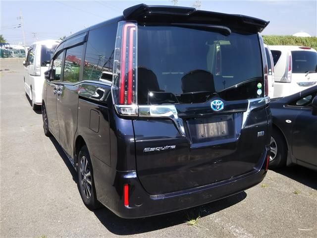 2018 Toyota Esquire Gi auction photo 2