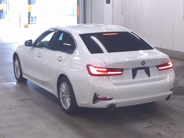 2021 BMW 3 Series 318I40TH Anniversary E auction photo 2