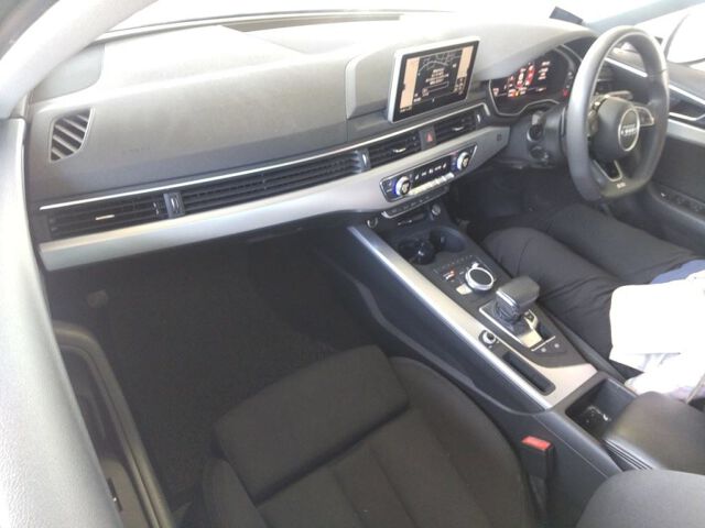 2018 Audi A4 2.0 TFSI Sportster auction photo 3