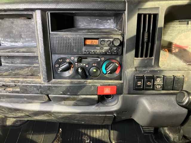 2014 Isuzu Elf ヒラボディ 2t ゼンテイショウ auction photo 6