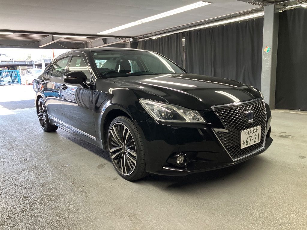 Japan Auction Vehicles 7 2015 Toyota Crown アスリートFour auction photo