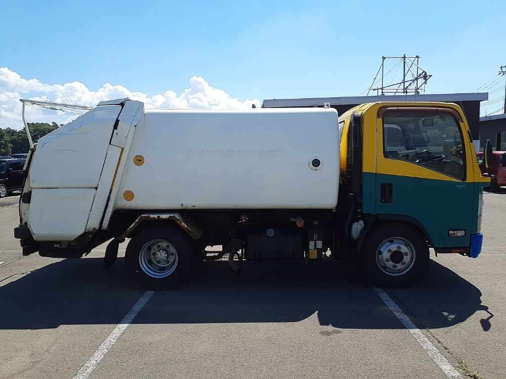 2012 Isuzu Elf auction photo 3
