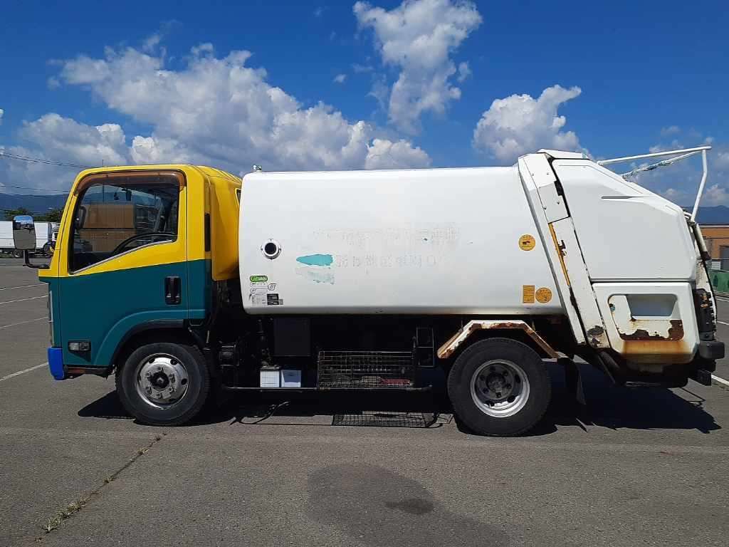 2012 Isuzu Elf auction photo 4