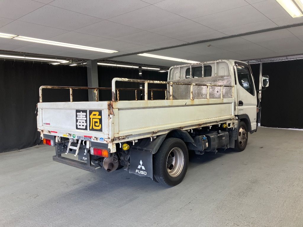 2017 Mitsubishi Fuso Canter 2.0t auction photo 4
