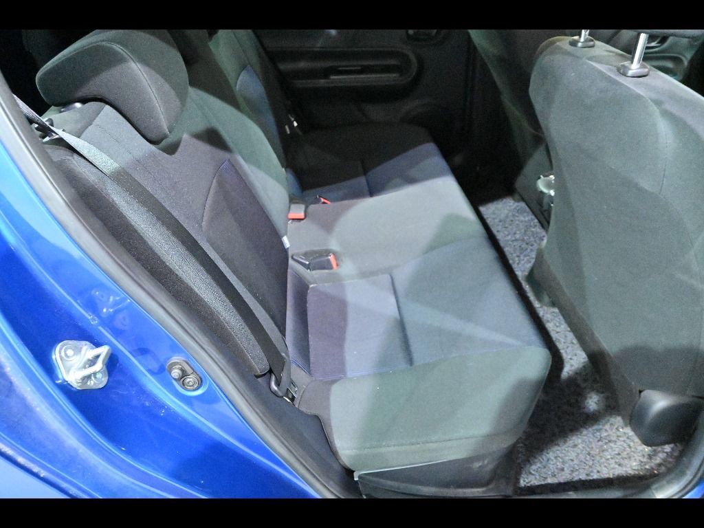 2015 Toyota Aqua S auction photo 7