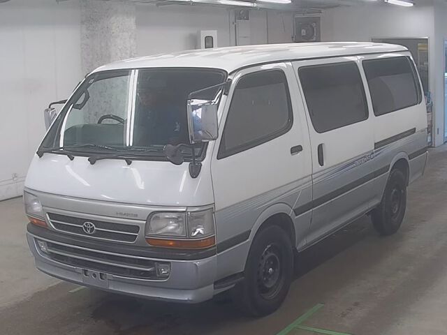 1998 Toyota Hiace ロングスーパーGL auction photo 4