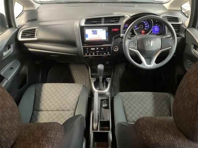 2017 Honda Fit 13G・Fパッケージ 2WD auction photo 3
