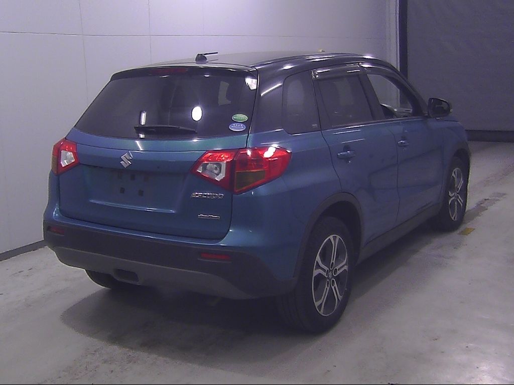 2017 Suzuki エスクード ワゴン 5D 4WD auction photo 2