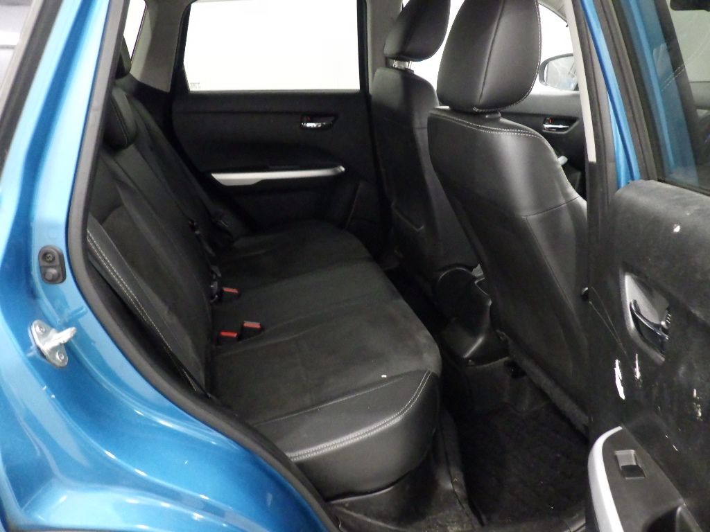 2017 Suzuki エスクード ワゴン 5D 4WD auction photo 7
