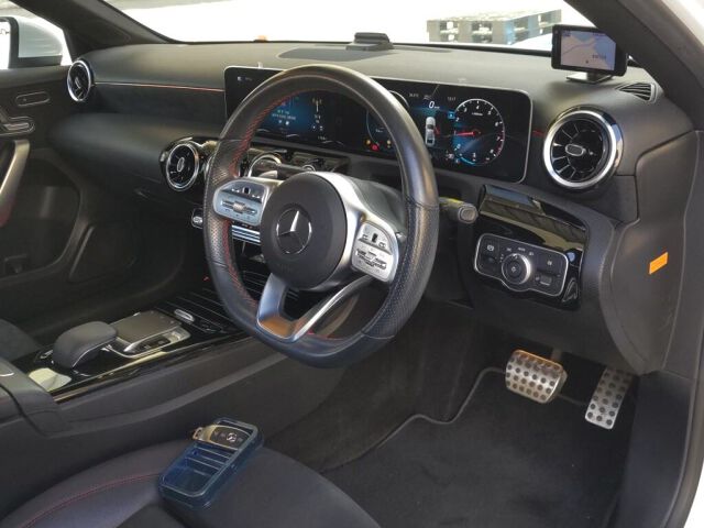2020 Mercedes-Benz A-Class A180スタセダンAMG auction photo 3