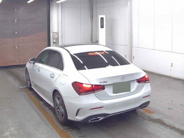 2020 Mercedes-Benz A-Class A180スタセダンAMG auction photo 2