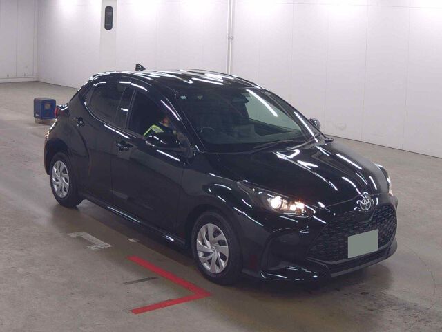 Japan Auction Vehicles 8 2025 Toyota Yaris G auction photo