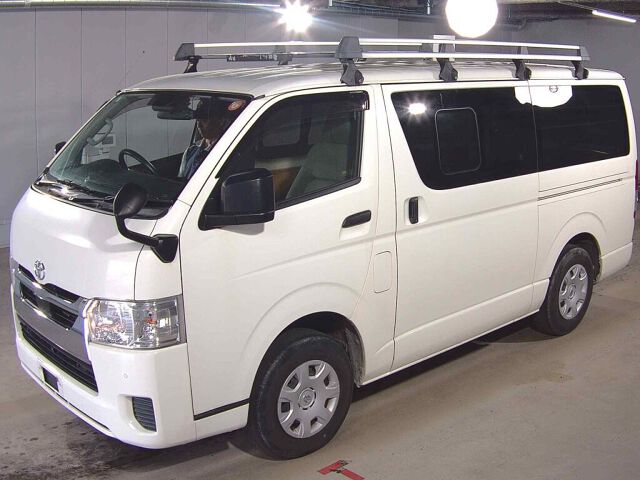 2021 Toyota Hiace ロングDX GLパッケ 4WD auction photo 4