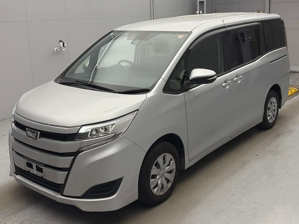 Japan Auction Vehicles 4 2021 Toyota Noah X auction photo