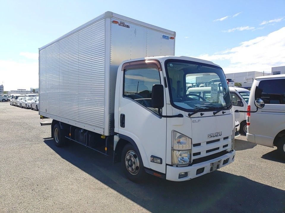 2012 Isuzu Elf auction photo 4