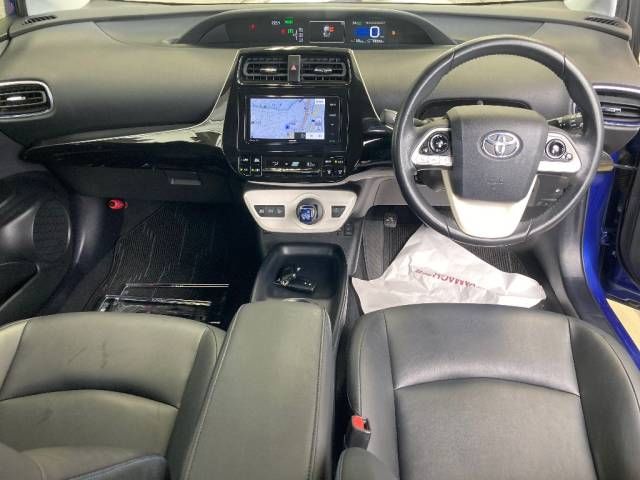 2018 Toyota Prius Sツーリングセレクション auction photo 4