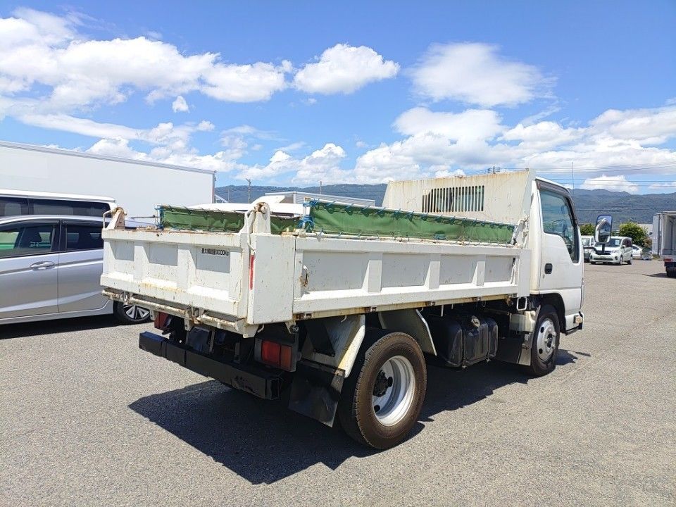 2015 Isuzu Elf auction photo 2