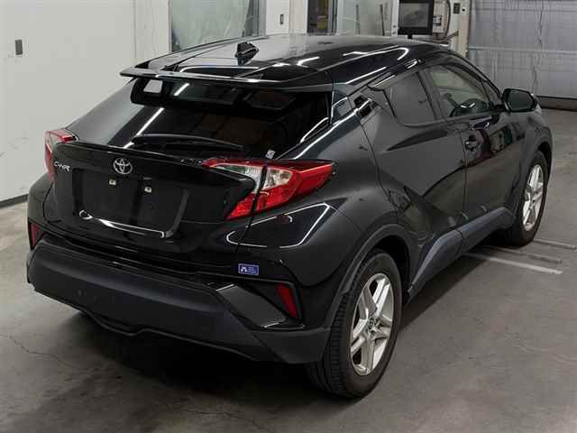 2023 Toyota C-HR S-T auction photo 5