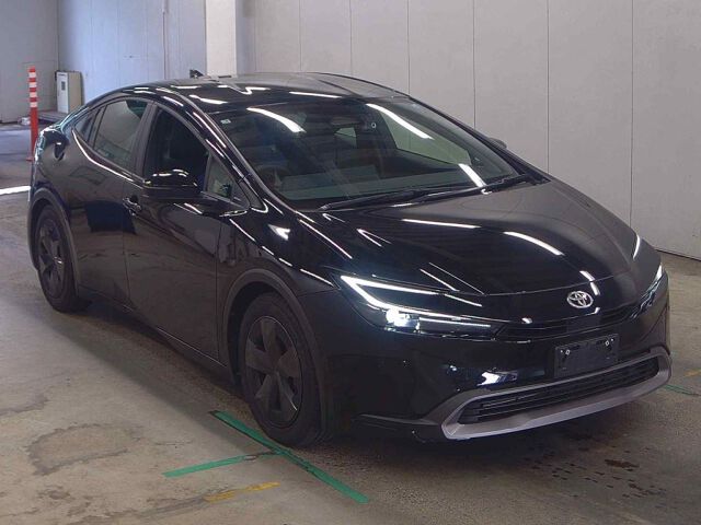 Japan Auction Vehicles 8 2025 Toyota Prius U 4WD auction photo