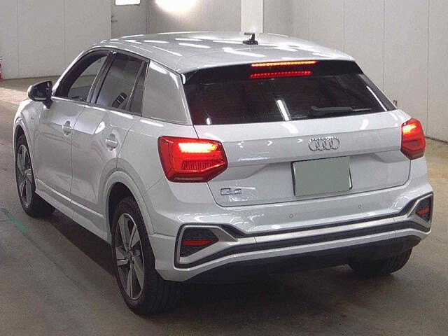 2022 Audi Q2 35TFSI Sライン auction photo 2