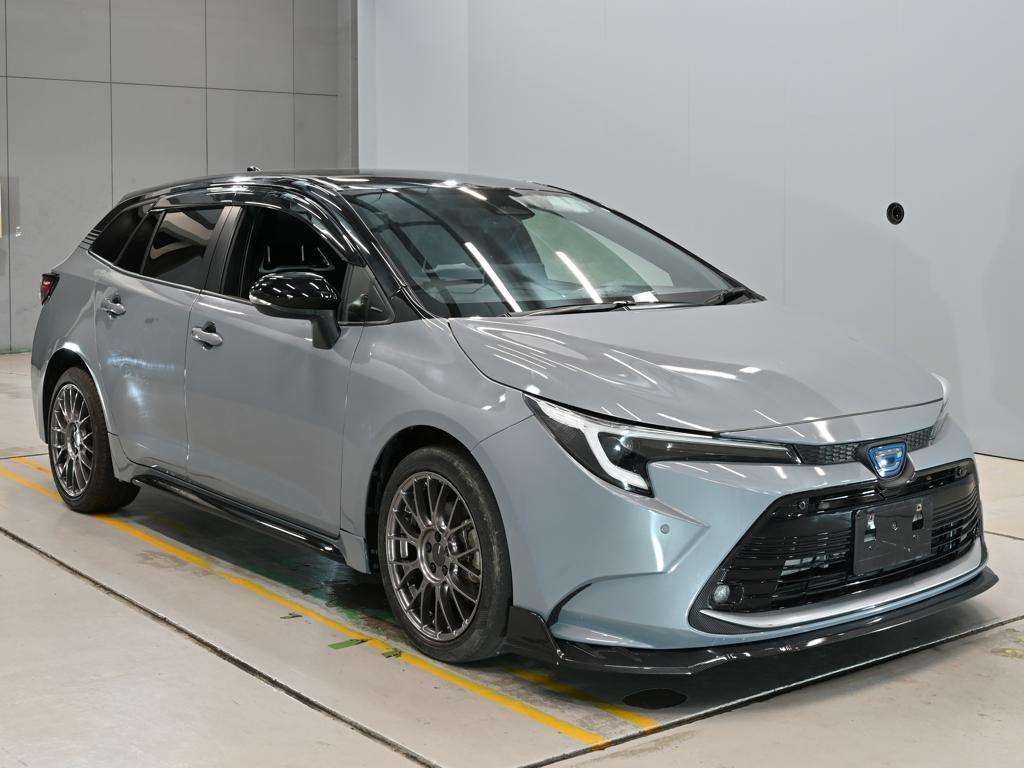2025 Toyota Corolla Touring HV アクティブスポーツ auction photo 5