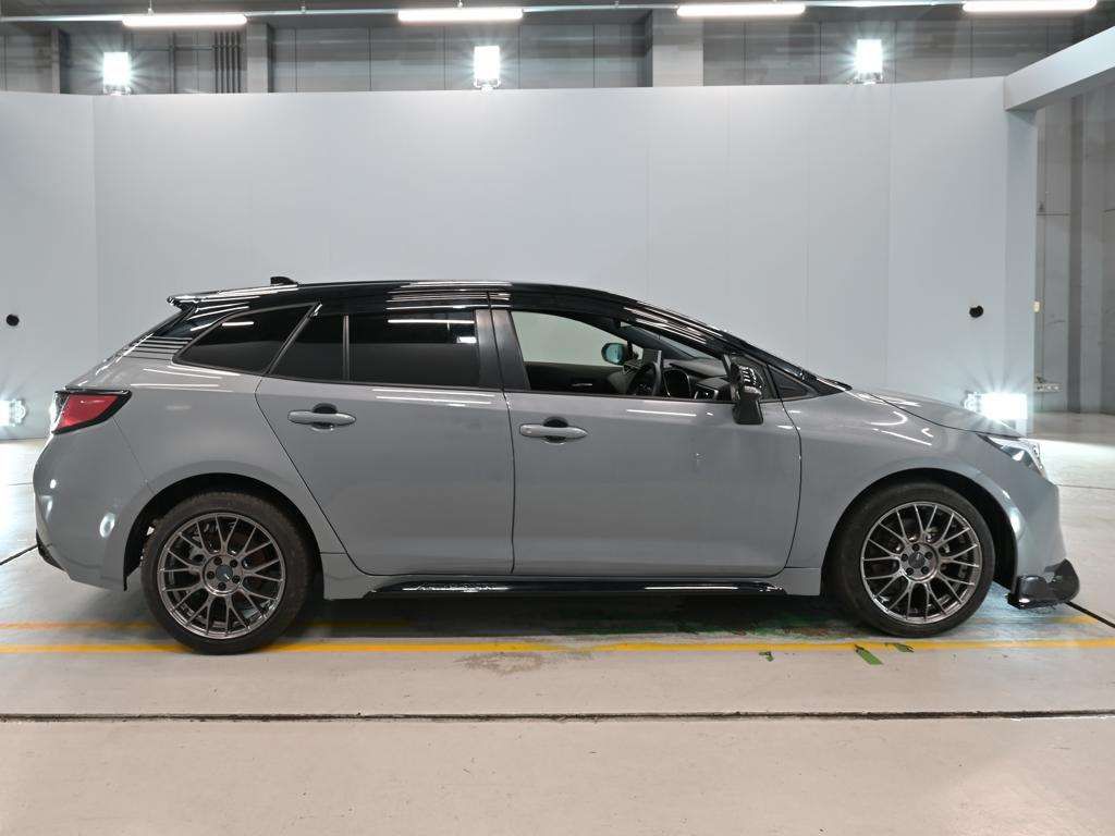 2025 Toyota Corolla Touring HV アクティブスポーツ auction photo 3