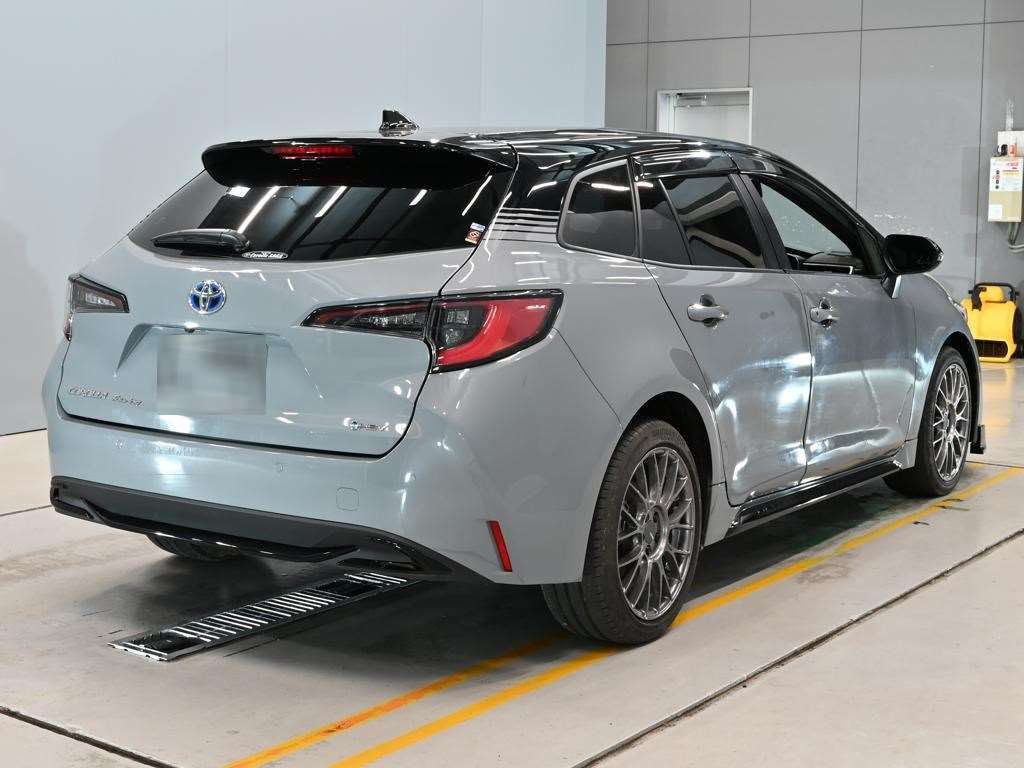 2025 Toyota Corolla Touring HV アクティブスポーツ auction photo 2