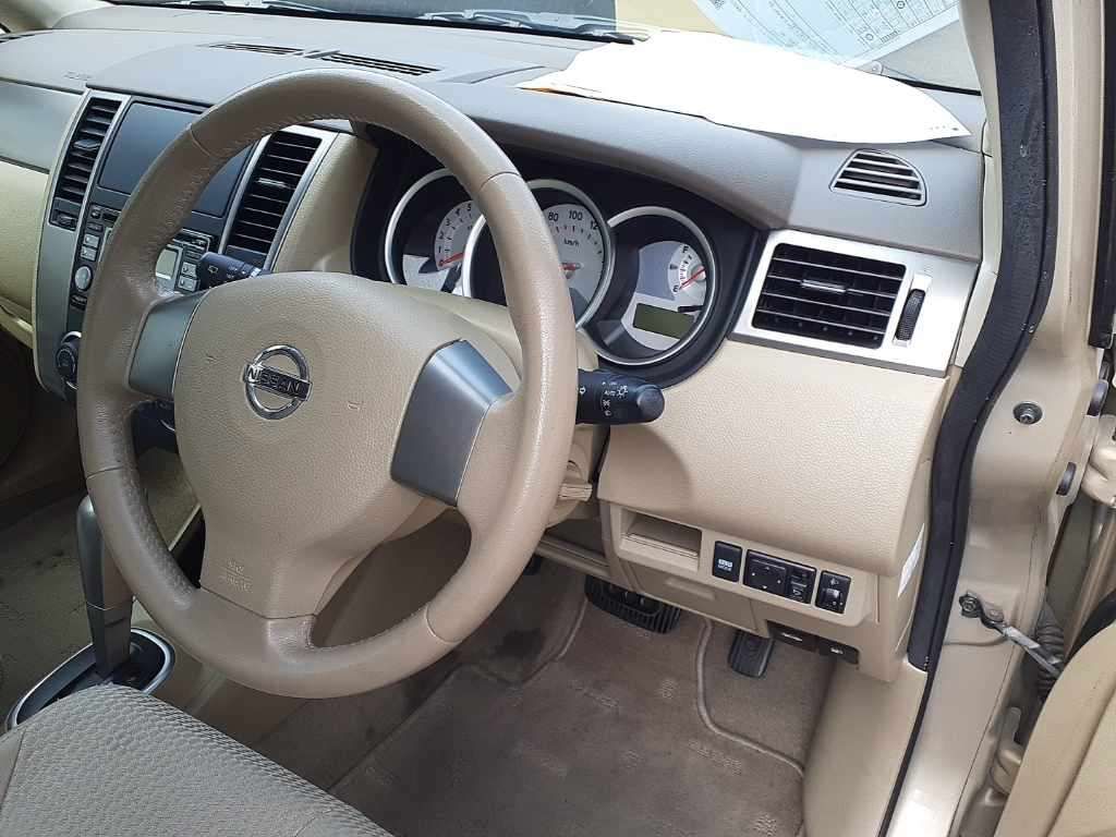 2012 Nissan ティーダ 15M SV+プラズマ auction photo 9