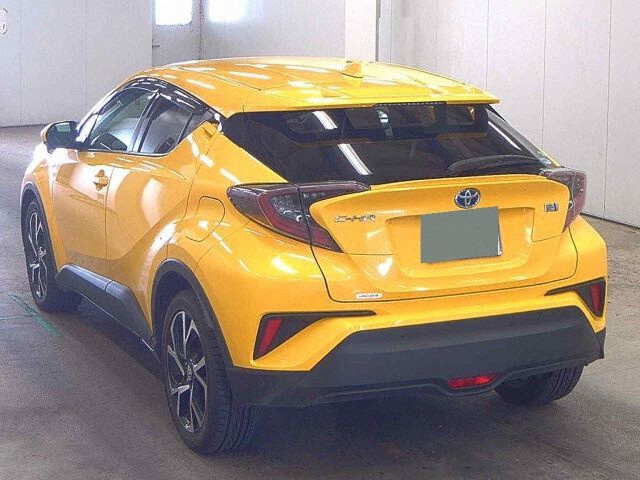 2017 Toyota C-HR G auction photo 2
