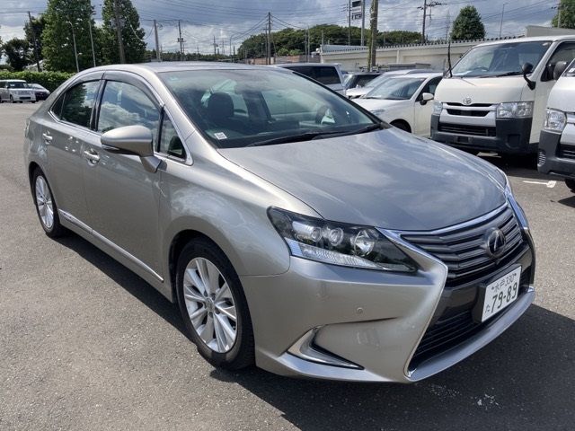 Japan Auction Vehicles 17 2016 Lexus HS250h バージョンC auction photo