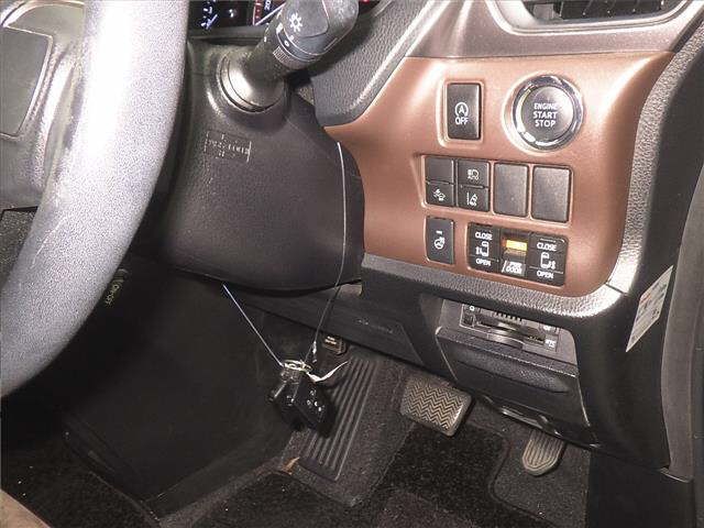 2018 Toyota Esquire Giプレミアムパッケージ auction photo 9
