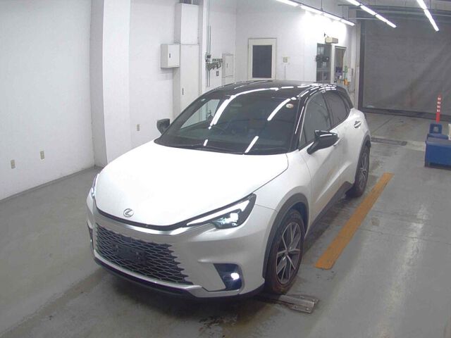 2024 Lexus LBX クール auction photo 4