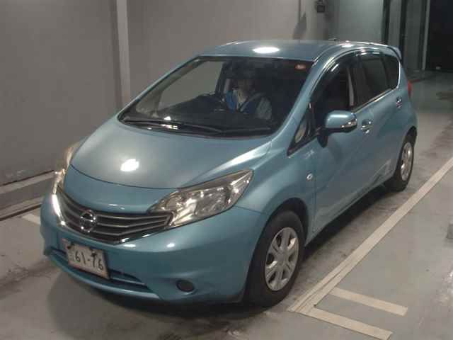 2013 Nissan Note メダリスト auction photo 4