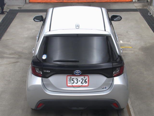 2021 Toyota Yaris ハイブリッドX auction photo 7