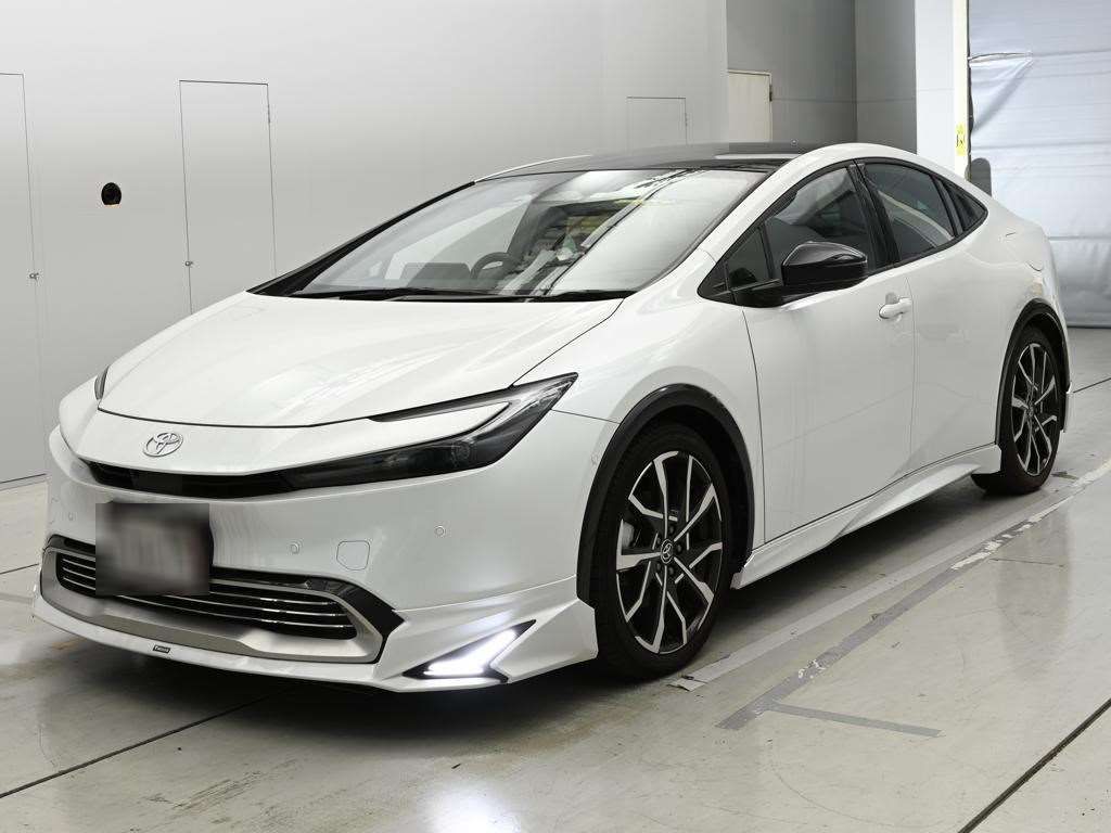 Japan Auction Vehicles 14 2023 Toyota Prius PHEV Z auction photo