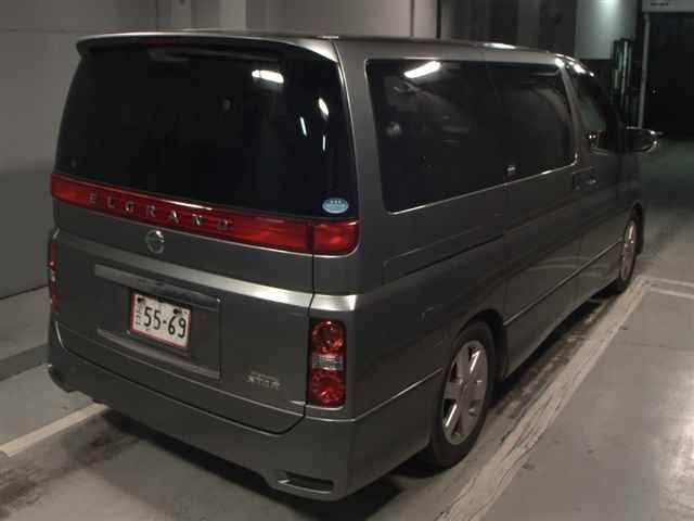 2005 Nissan Elgrand ハイウェイスター auction photo 5