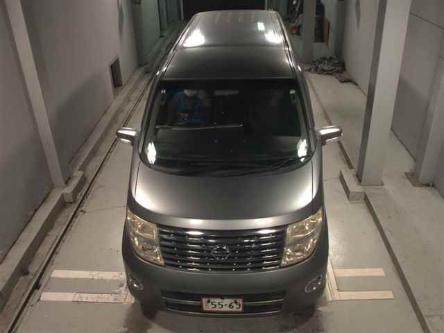 2005 Nissan Elgrand ハイウェイスター auction photo 6