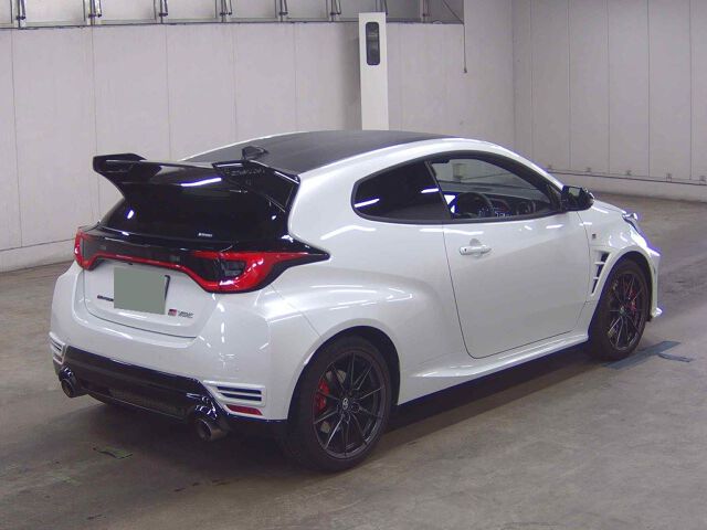 2025 Toyota GR Yaris RZ High P + Aero P Package 4WD auction photo 5